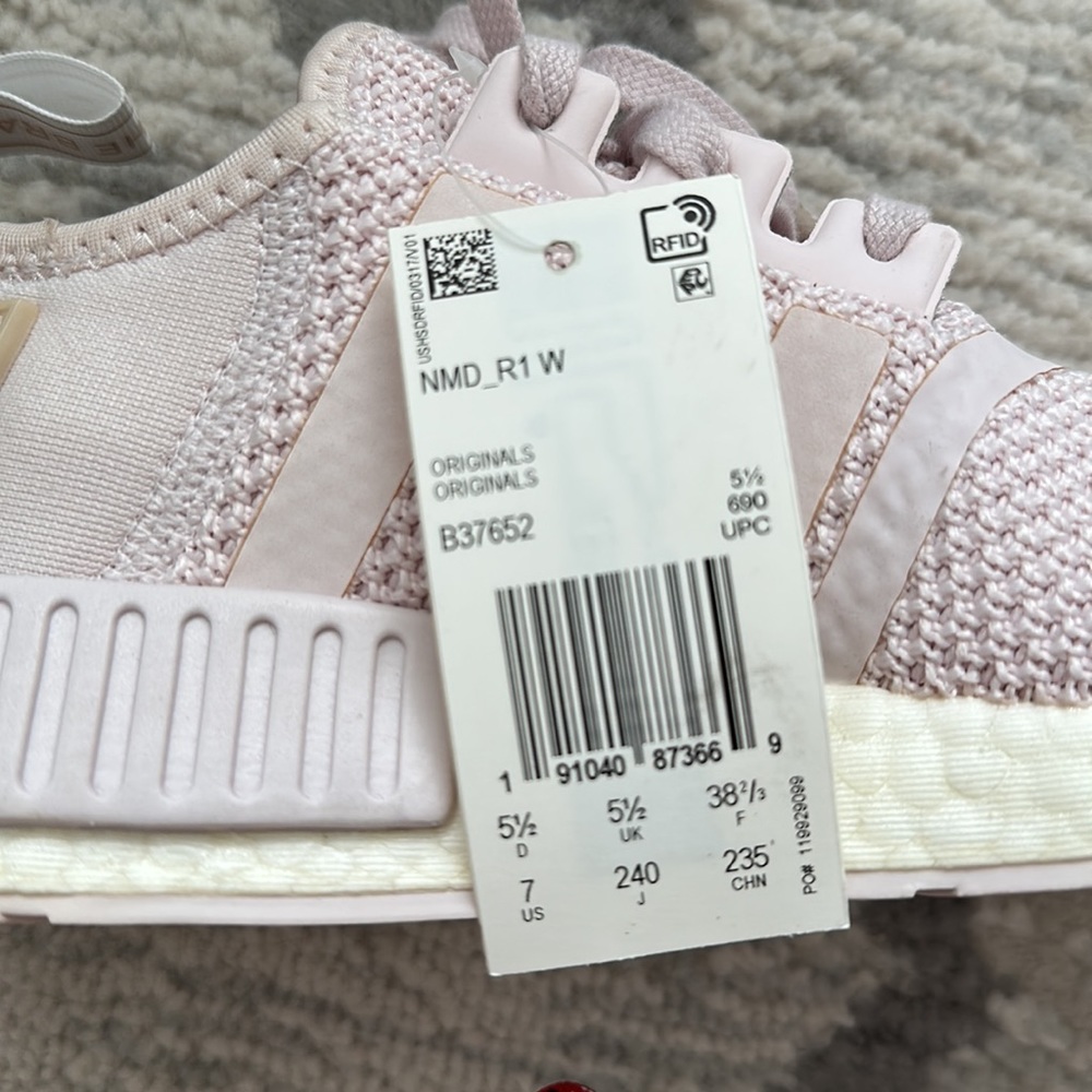 Adidas NMD R1 Shoes - Picture 5 of 5